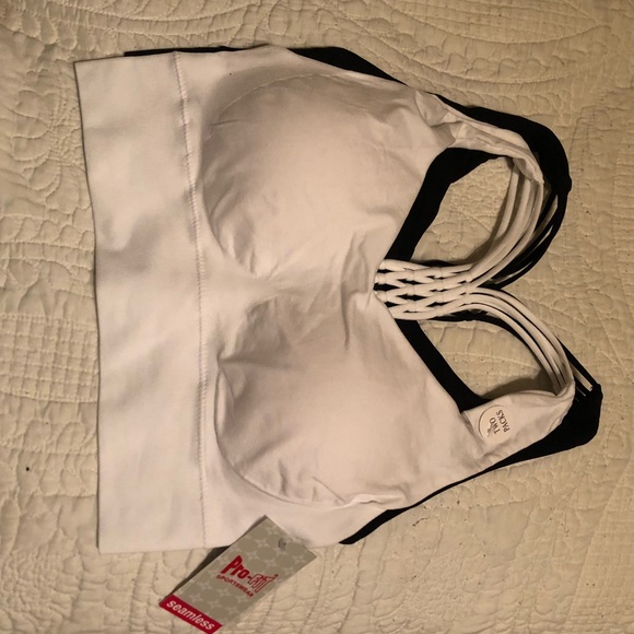 Back Sports bra - Picture 5 of 6
